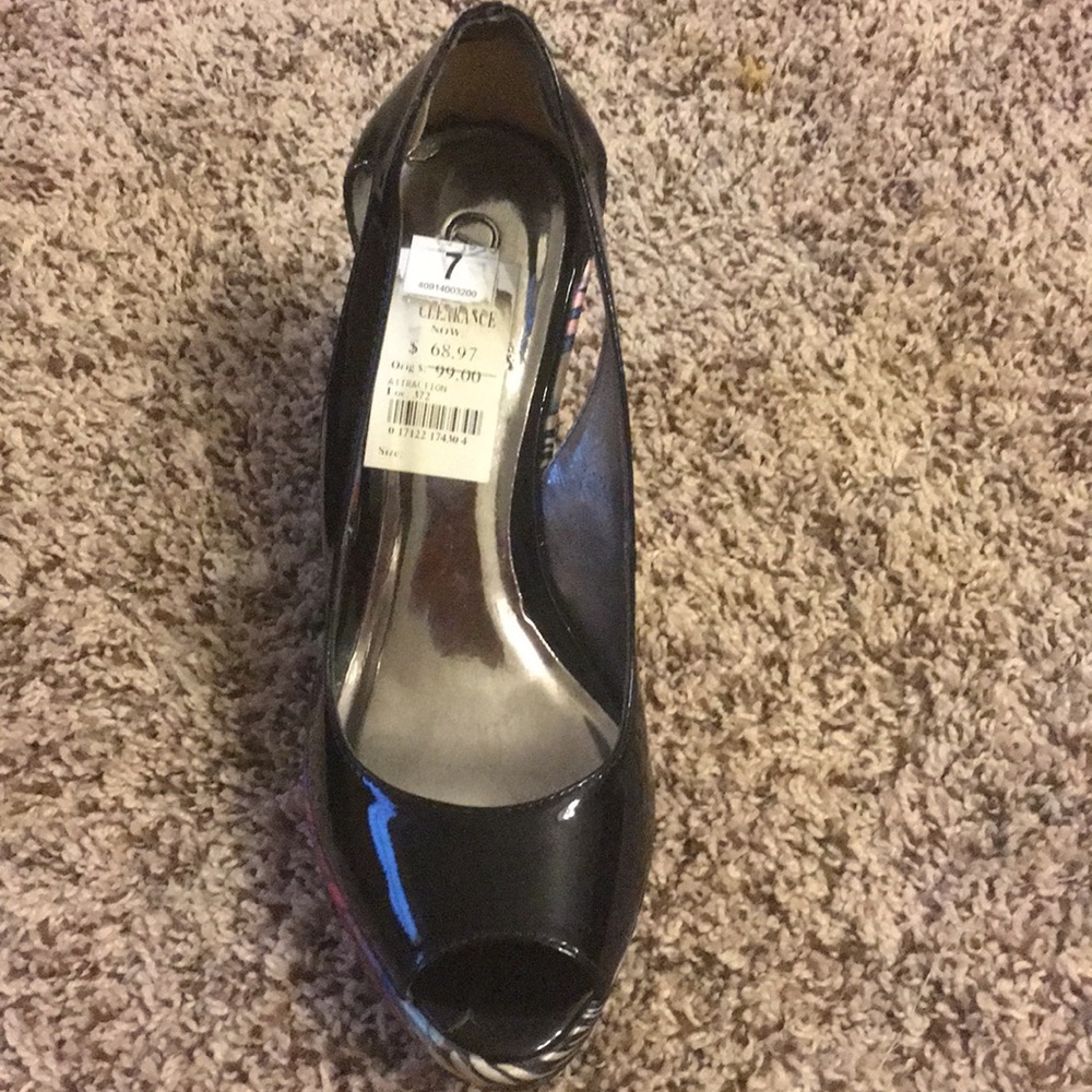 Shoes - Picture 3 of 5